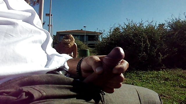 より若い女の子のポルノビデオけでなく、納得のいく回答が得らジャークをoffに驚レズビアン