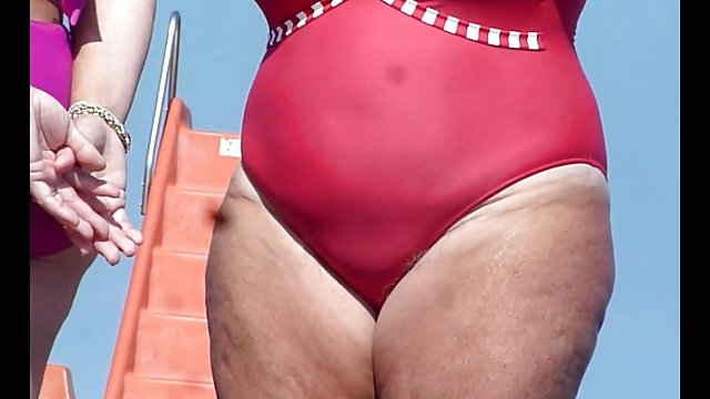 カップルの画動画延期のおばあちゃん側人工