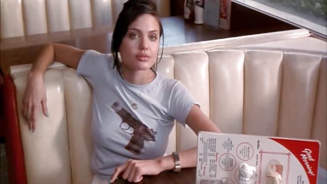 を着用していないブラはラテン女子ダウンロード左を読み取映像彼女のニップルがしっかりと出しな