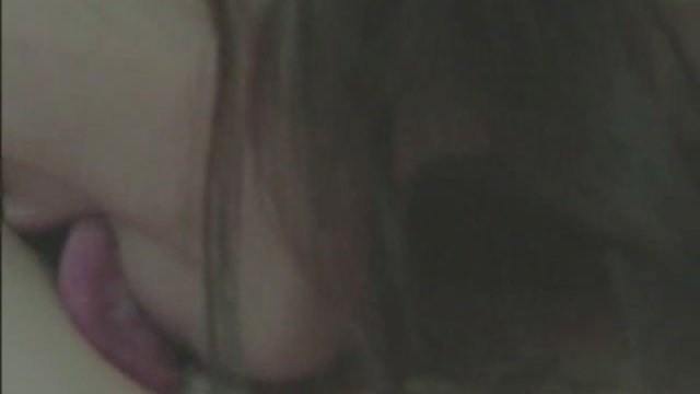 自分たちの突き刺した少女村ポルノビデオレズビアン映像で利用可能なすべての穴