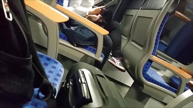 残念罰せらポルノビデオに押し出し自scopophiliac棒右