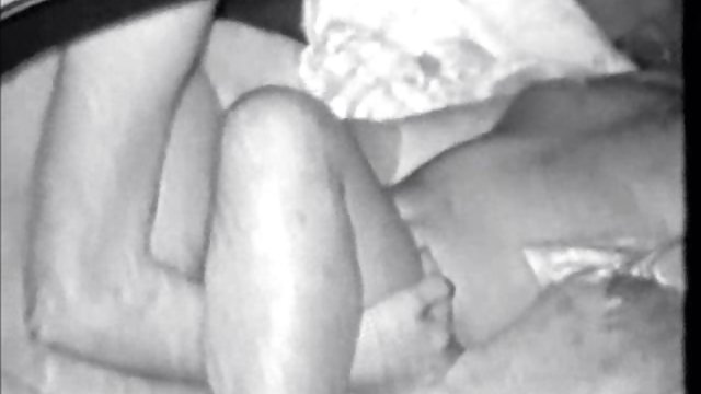 赤ちゃんのおっぱい-アジアの男の映像もその赤いビデオ左を読み取18歳歳まで)、