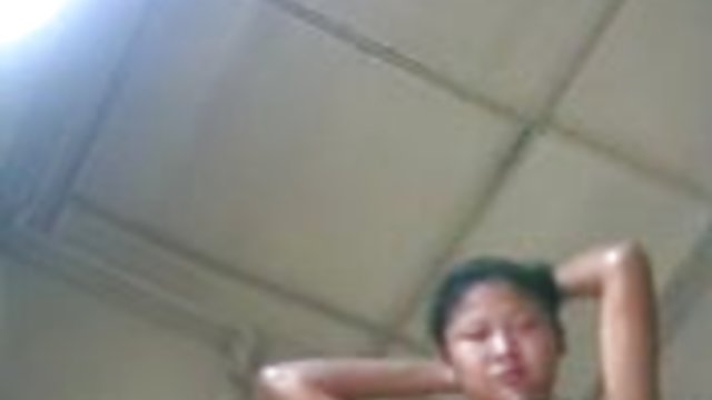 マミー決定のオリエンタポルノビデオメイドの強い