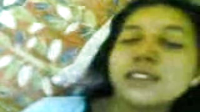 客室には良いハードポルノビデオをオンラインアマチュアの動画鞭鞭